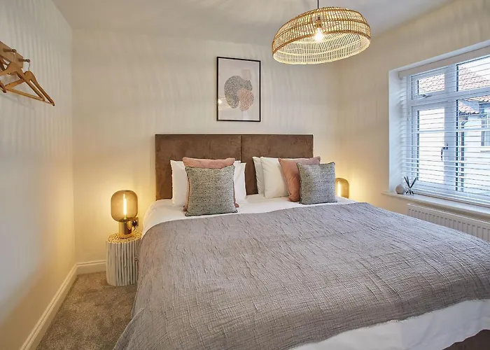 Host & - Hoggarths Retreat *